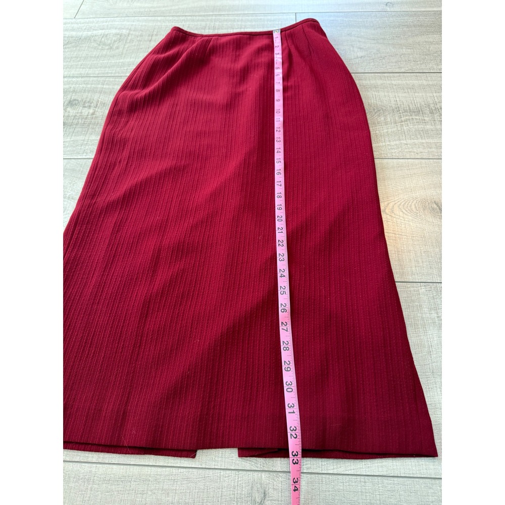 red‎ midi skirt ribbed minimal chic model off duty capsule wardrobe - Picture 6 of 6